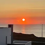 Apartamento Nomad's Surf & Sunset Haven, 2 Bedrooms, Santa Cruz *