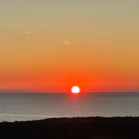 Nomad's Surf & Sunset Haven, 2 Bedrooms, Santa Cruz * 西尔维拉