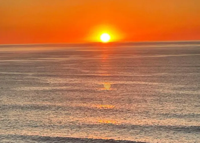 Nomad's Surf & Sunset Haven, 2 Bedrooms, Santa Cruz شقة *