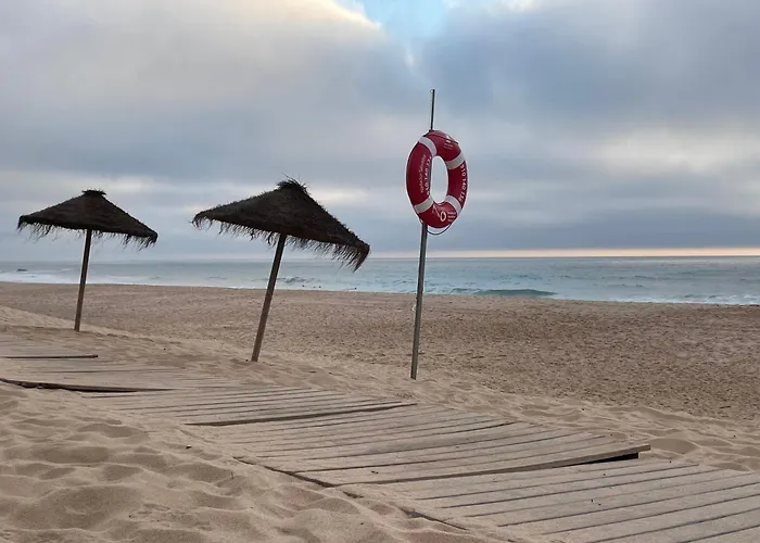 شقة Nomad's Surf & Sunset Haven, 2 Bedrooms, Santa Cruz Silveira (Lisbon)